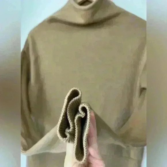 Wilfred Aritzia Womens Biege Cyprie Capsule Wardrobe Timeless  Wool Sweater XS - Picture 6 of 13